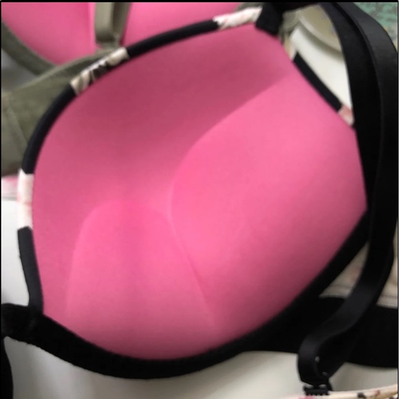 2 NWT VS PINK Super Push Up Bra’s 36B - Picture 8 of 8